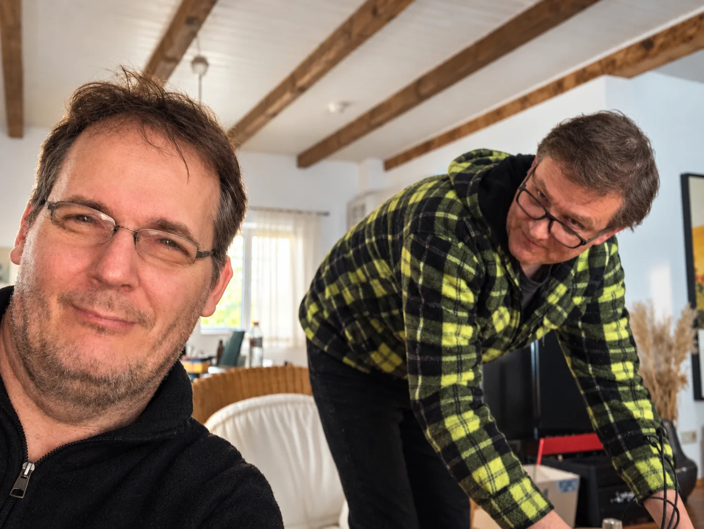 Zwei Musiker während der Scharmbeat-Session